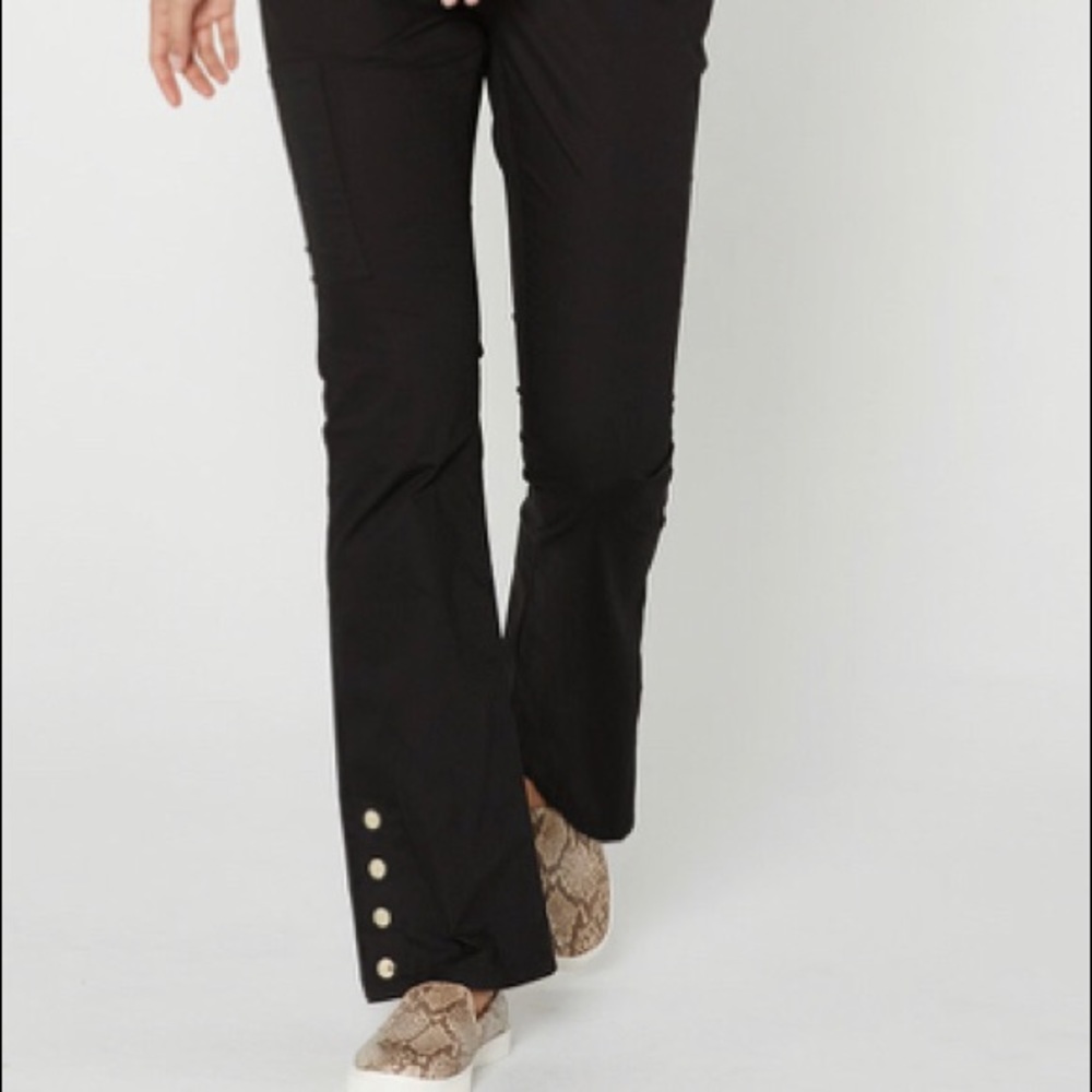 [Jaanuu] Bootcut Scrub Pant